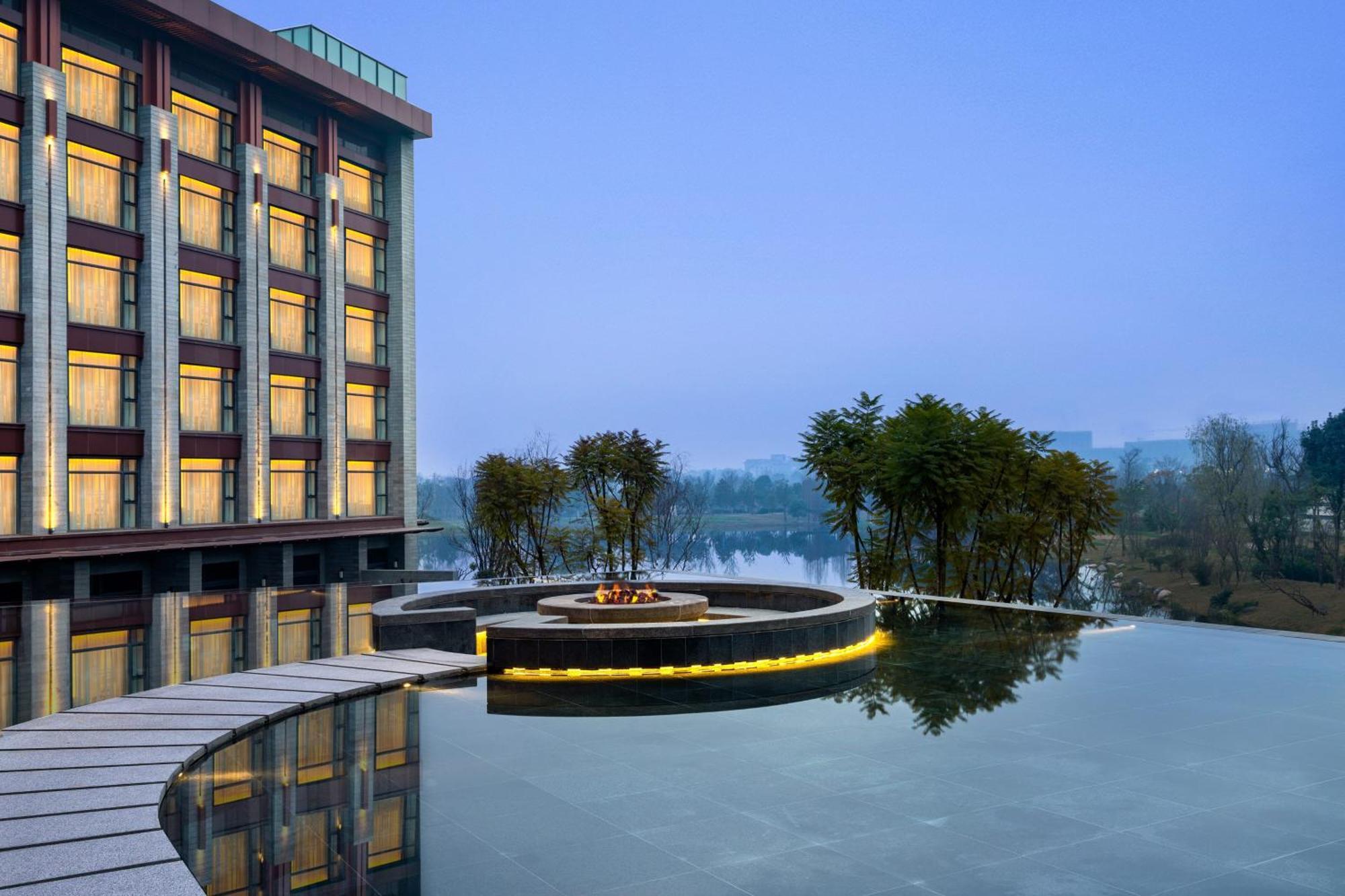 Le Meridien Emei Mountain Resort Emeishan Dış mekan fotoğraf