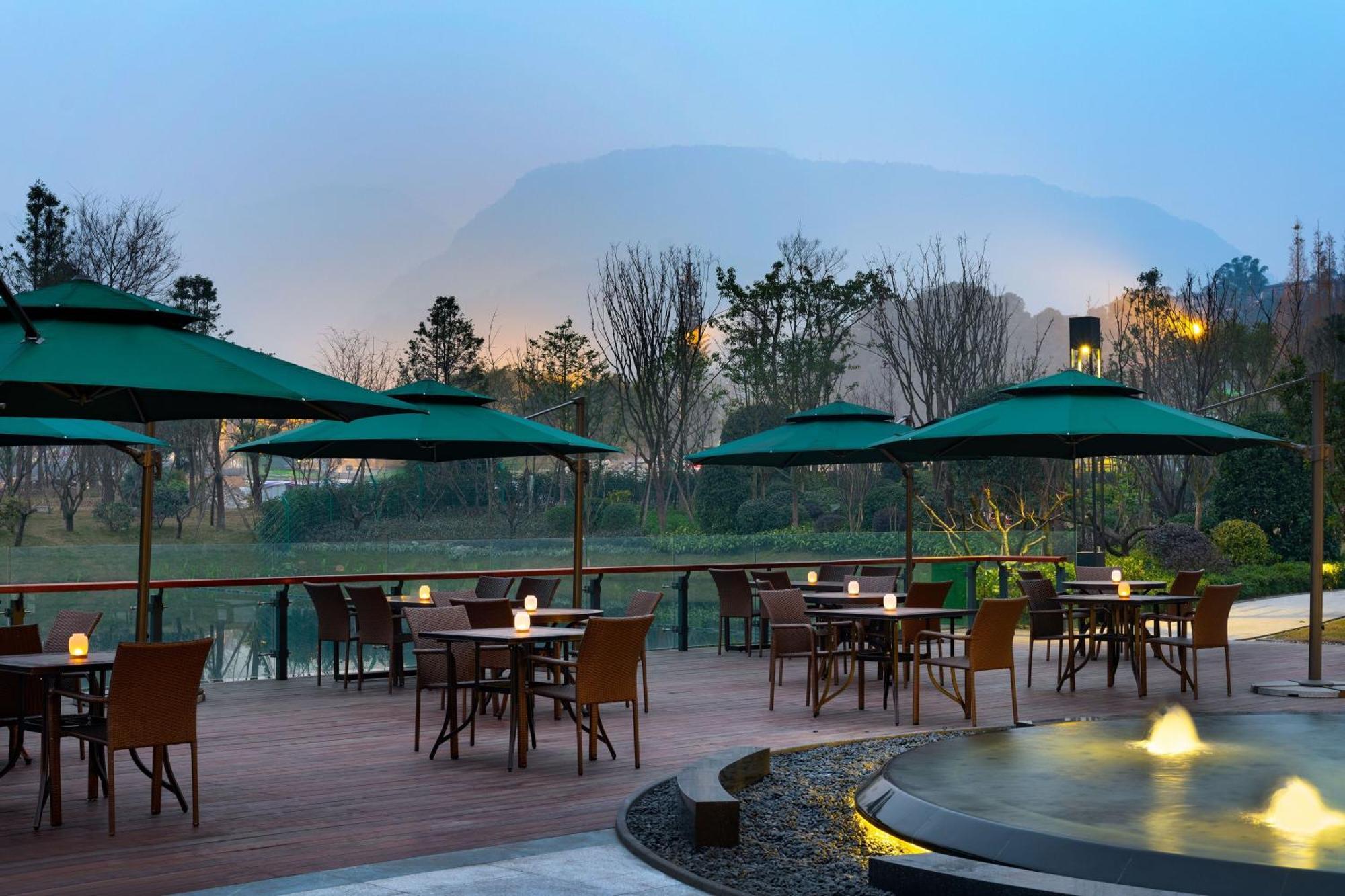 Le Meridien Emei Mountain Resort Emeishan Dış mekan fotoğraf