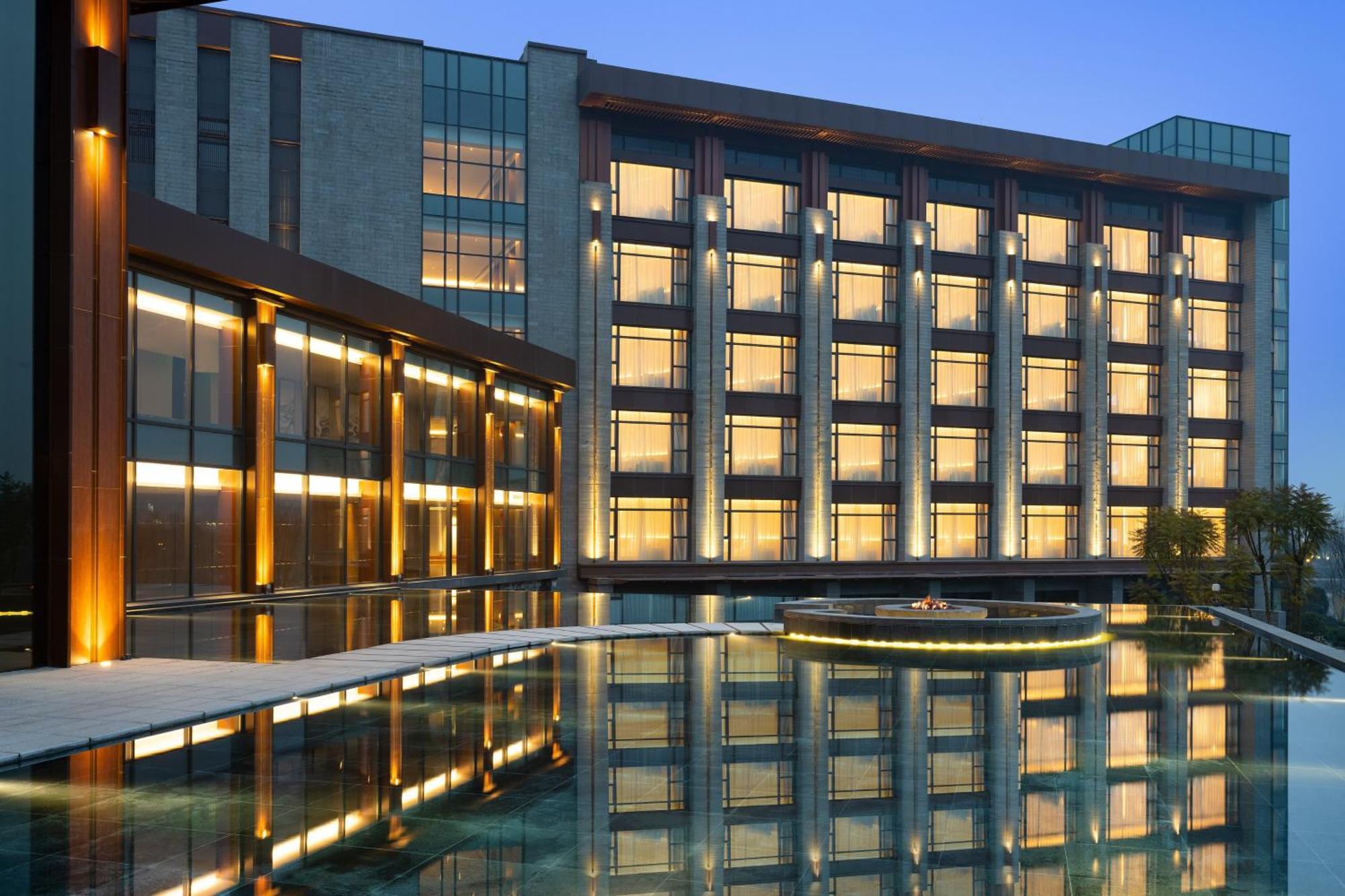 Le Meridien Emei Mountain Resort Emeishan Dış mekan fotoğraf